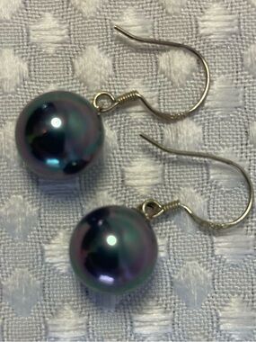 Sterling Silver Synthetic Iridescent Peacock Black Pearl Dangle Earrings #663